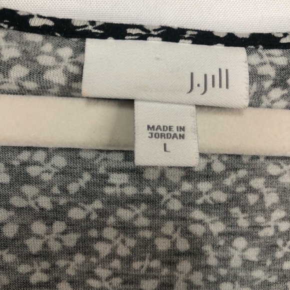 J. Jill V Neck Long Sleeve Tee Shirt Floral Border Print Soft Comfy - Picture 7 of 8